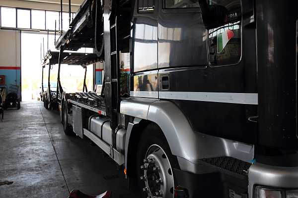 Lavaggio tir, camion, autobus - Metalmeccanica Russo Srl - Catania Ragusa Siracusa